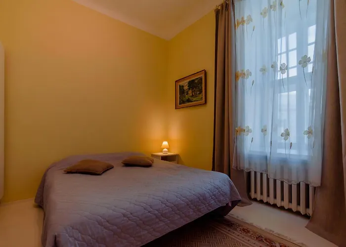 罗密欧家庭式公寓酒店 *